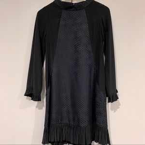 Gorgeous Sanctuary flows arms polka dot center